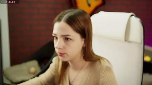 PamBeesly online show from January 2025 06:20:02 AM