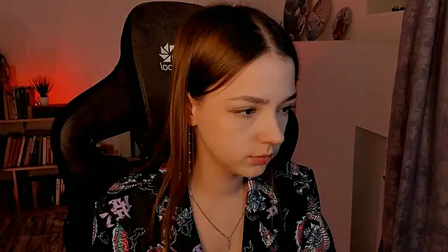 PamBeesly online show from January 2025 11:55:01 AM