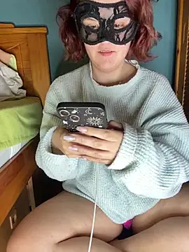 Snapshot of lexxie_tuga chatting on March 2025 12:42:01 AM lexxie tuga online show from March 2025 12:42:01 AM