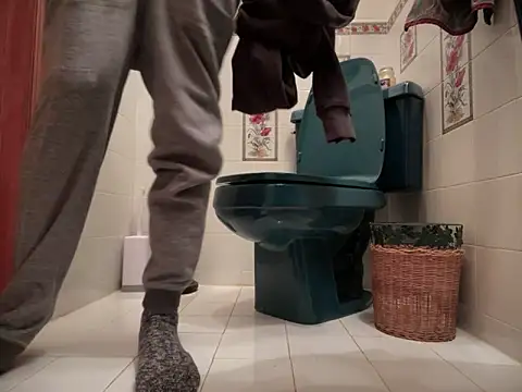 Snapshot of Prolapse_Pig chatting on January 2025 10:13:02 PM Prolapse Pig online show from January 2025 10:13:02 PM