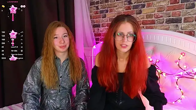 Snapshot of MarjorieBrown chatting on November 2025 08:08:01 PM MarjorieBrown online show from November 2025 08:08:01 PM