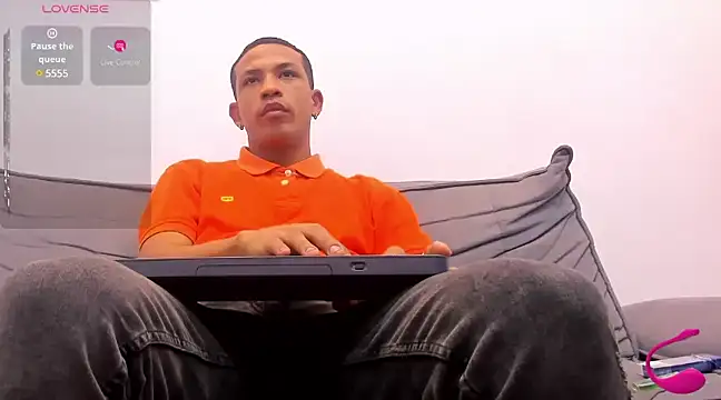 carlos alber12 online show from March 2025 07:02:01 PM