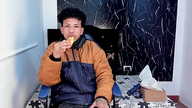 carlos alber12 online show from October 2025 12:39:02 PM