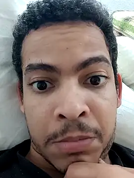 Snapshot of cingonduro chatting on November 2025 11:59:01 PM cingonduro online show from November 2025 11:59:01 PM