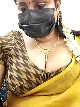 Snapshot of Queenflowerr chatting on January 2025 06:48:01 PM Queenflowerr online show from January 2025 06:48:01 PM