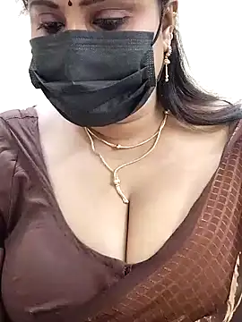 Snapshot of Queenflowerr chatting on January 2025 02:02:02 PM Queenflowerr online show from January 2025 02:02:02 PM