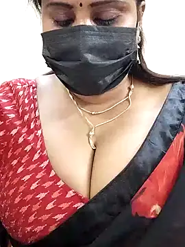 Snapshot of Queenflowerr chatting on January 2025 06:07:01 PM Queenflowerr online show from January 2025 06:07:01 PM