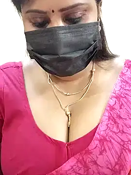 Snapshot of Queenflowerr chatting on February 2025 04:03:02 AM Queenflowerr online show from February 2025 04:03:02 AM