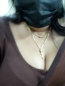 Snapshot of Queenflowerr chatting on February 2025 07:38:01 PM Queenflowerr online show from February 2025 07:38:01 PM