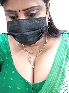 Snapshot of Queenflowerr chatting on February 2025 04:24:02 PM Queenflowerr online show from February 2025 04:24:02 PM