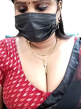 Snapshot of Queenflowerr chatting on March 2025 03:37:01 PM Queenflowerr online show from March 2025 03:37:01 PM