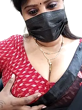 Snapshot of Queenflowerr chatting on March 2025 02:30:02 AM Queenflowerr online show from March 2025 02:30:02 AM