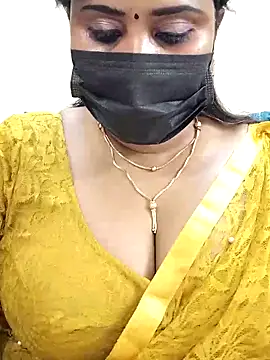 Snapshot of Queenflowerr chatting on March 2025 06:45:01 PM Queenflowerr online show from March 2025 06:45:01 PM