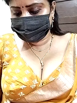 Snapshot of Queenflowerr chatting on March 2025 04:18:01 PM Queenflowerr online show from March 2025 04:18:01 PM