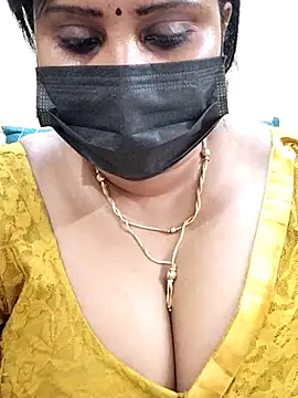 Snapshot of Queenflowerr chatting on March 2025 11:12:02 PM Queenflowerr online show from March 2025 11:12:02 PM