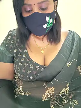 Snapshot of Queenflowerr chatting on November 2025 02:38:01 PM Queenflowerr online show from November 2025 02:38:01 PM