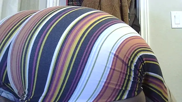 Snapshot of BBWLOLALAFLAMEXX chatting on January 2025 08:10:02 AM BBWLOLALAFLAMEXX online show from January 2025 08:10:02 AM
