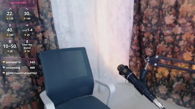 Snapshot of cat-lady-6688 chatting on March 2025 01:46:01 PM cat-lady-6688 online show from March 2025 01:46:01 PM