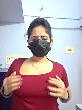 Snapshot of Hot_honey77 chatting on October 2025 05:33:01 PM Hot honey77 online show from October 2025 05:33:01 PM