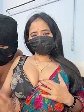 Snapshot of Hot_honey77 chatting on November 2025 05:47:02 PM Hot honey77 online show from November 2025 05:47:02 PM