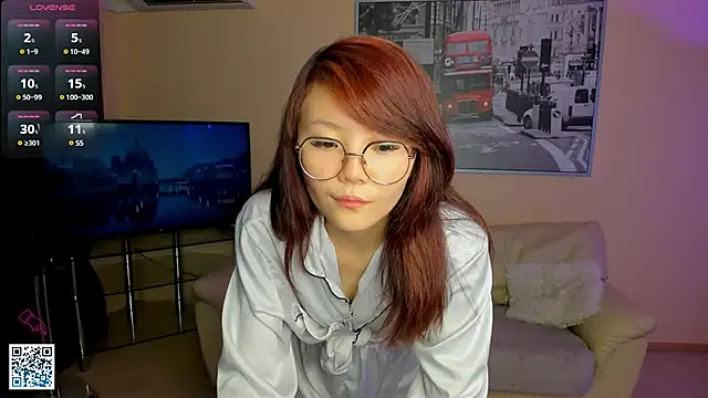 SilverAmos online show from February 2025 07:38:01 PM