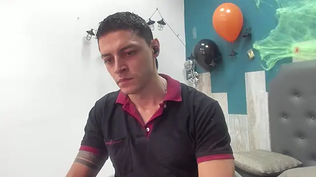 Snapshot of Frank_Millers chatting on October 2025 08:43:02 PM Frank Millers online show from October 2025 08:43:02 PM