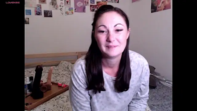 Snapshot of AdorahB3ll3 chatting on November 2025 08:20:02 PM AdorahB3ll3 online show from November 2025 08:20:02 PM