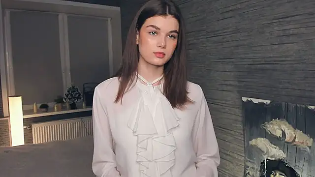 Snapshot of FloraDobb chatting on February 2025 07:04:01 PM FloraDobb online show from February 2025 07:04:01 PM