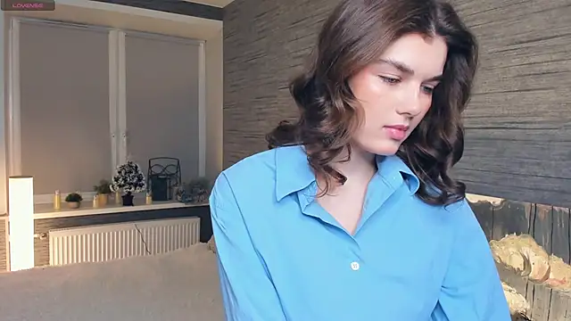 Snapshot of FloraDobb chatting on February 2025 07:05:02 PM FloraDobb online show from February 2025 07:05:02 PM