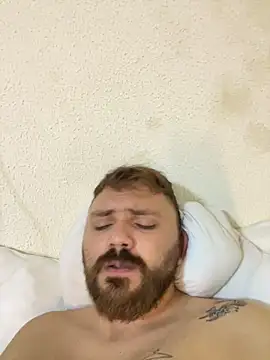ruivinho66 online show from October 2025 10:18:01 PM