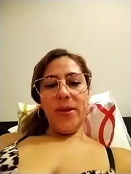 PaulinaCOL online show from January 2025 04:51:02 AM