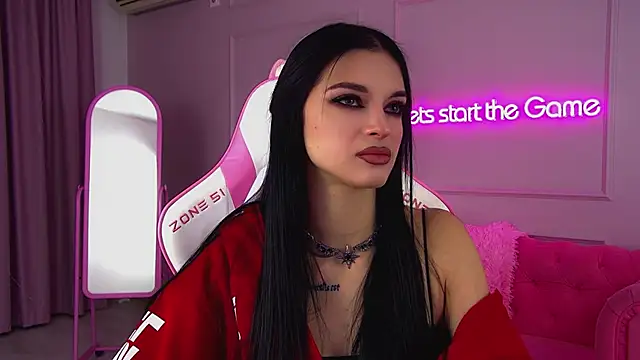 Snapshot of BeverlyMost chatting on November 2025 06:31:02 PM BeverlyMost online show from November 2025 06:31:02 PM