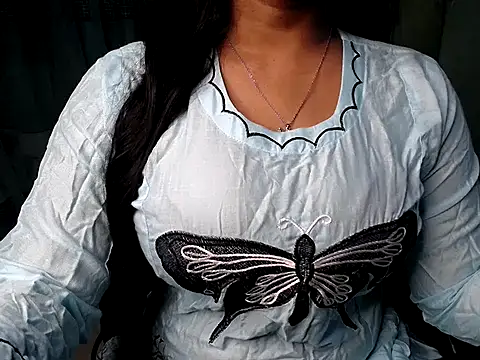 Saanviraa online show from October 2025 02:31:01 AM