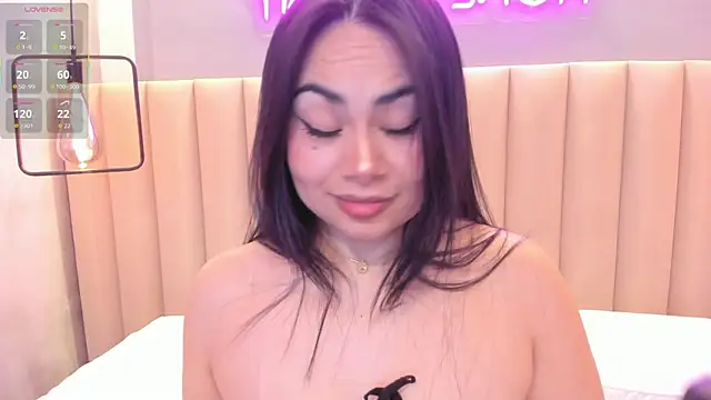 Naomymonroe  online show from October 2025 09:50:01 PM