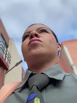 Ariana-07 online show from October 2025 12:52:02 PM