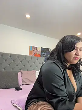 Snapshot of KarlaWild chatting on October 2025 05:57:02 PM KarlaWild online show from October 2025 05:57:02 PM