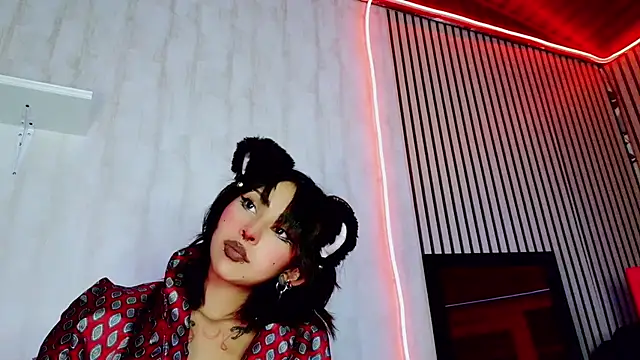 verhona vlad online show from March 2025 05:46:01 PM