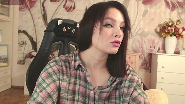 BritneyBarker online show from September 2025 09:03:02 PM