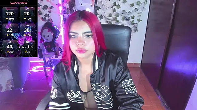 saray  jones online show from October 2025 06:50:02 PM