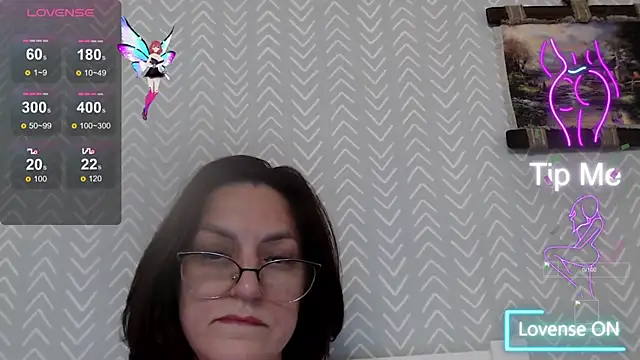 Snapshot of Soffya_Soy chatting on November 2025 04:40:01 PM Soffya Soy online show from November 2025 04:40:01 PM