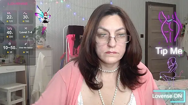 Snapshot of Soffya_Soy chatting on November 2025 01:33:01 PM Soffya Soy online show from November 2025 01:33:01 PM