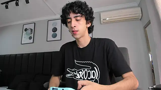 Alezzandro  online show from March 2025 02:23:02 PM
