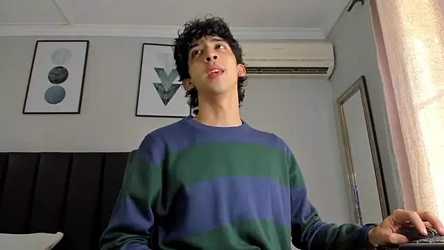 Alezzandro  online show from March 2025 01:15:01 PM