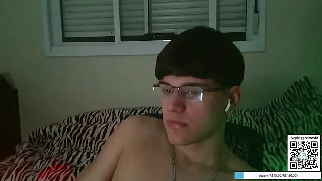 Snapshot of vitorsafado19 chatting on October 2025 05:08:02 AM vitorsafado19 online show from October 2025 05:08:02 AM