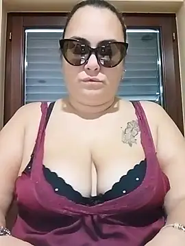 Snapshot of topina8 chatting on October 2025 05:50:02 AM topina8 online show from October 2025 05:50:02 AM