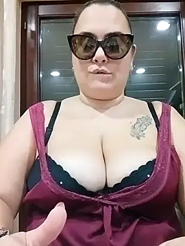 Snapshot of topina8 chatting on October 2025 07:14:01 PM topina8 online show from October 2025 07:14:01 PM