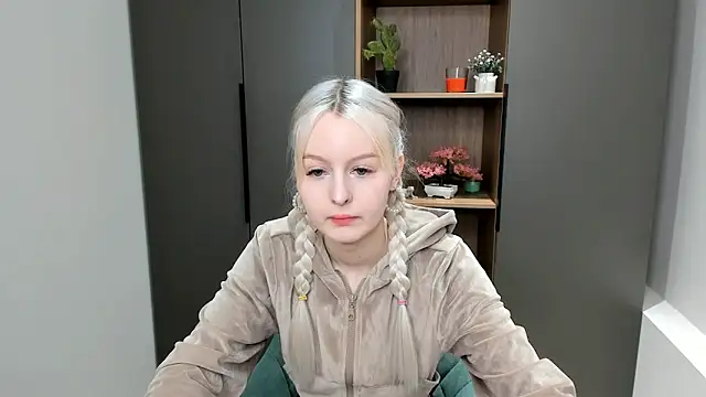 MaydaBunton online show from January 2025 03:30:02 AM