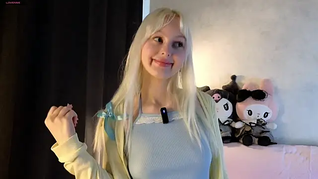 MaydaBunton online show from September 2025 03:20:01 AM