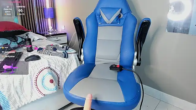 Snapshot of Amberr1 chatting on March 2025 06:17:02 AM Amberr1 online show from March 2025 06:17:02 AM