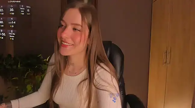 Snapshot of eilynxx chatting on February 2025 12:09:01 AM eilynxx online show from February 2025 12:09:01 AM